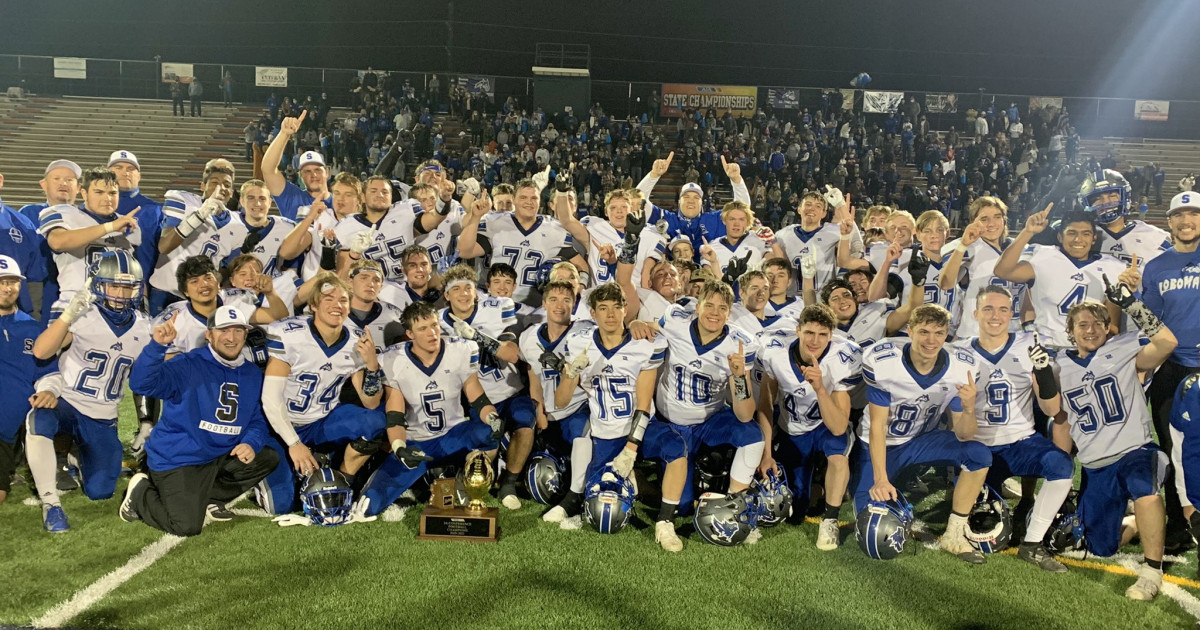 Snowflake Jr. High Snowflake over Yuma Catholic 38-14 to win the 3A championship | AZPreps365