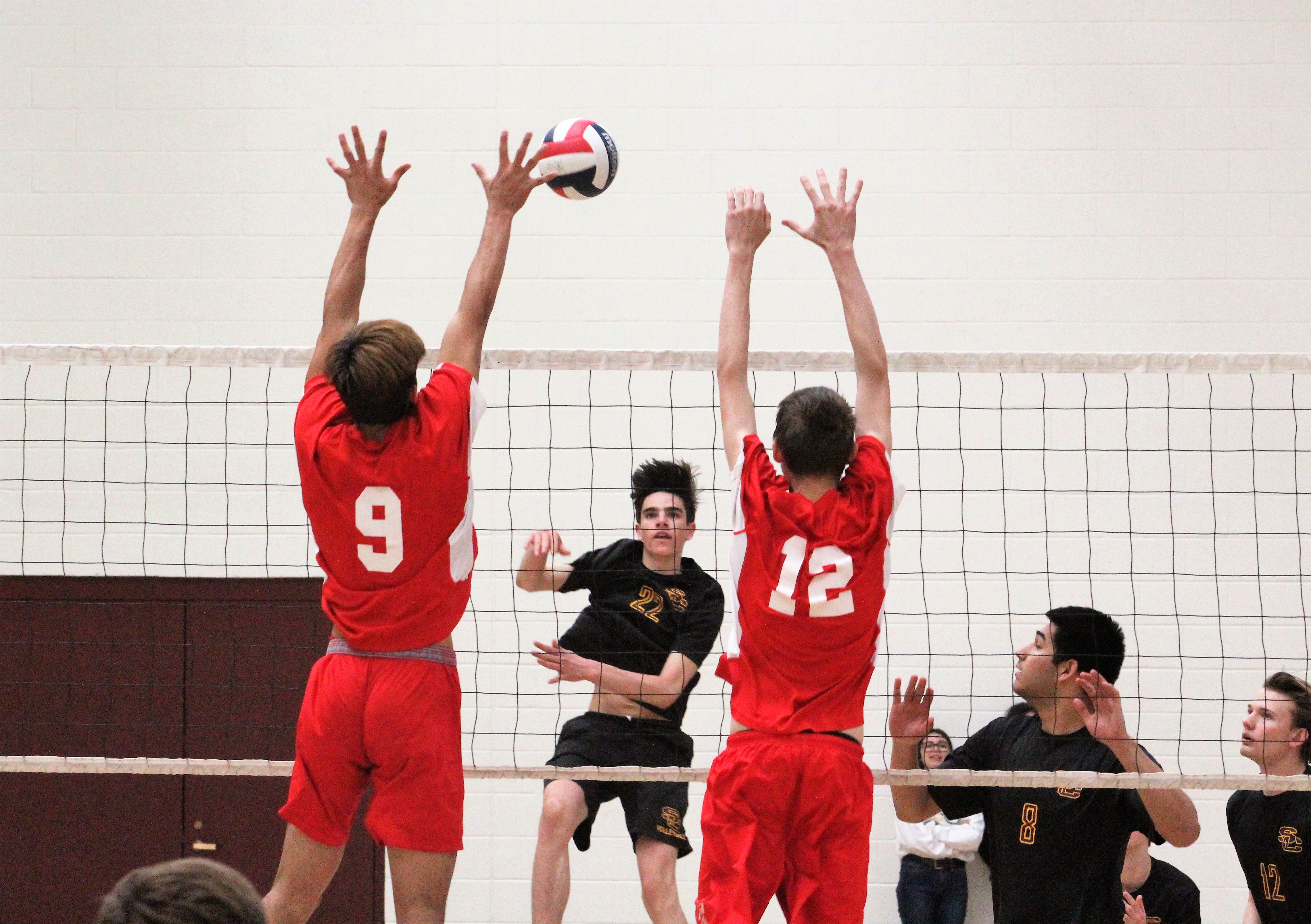 BOYS VOLLEYBALL: Rincon takes early lead at the Salpointe Invitational ...