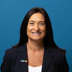 Photo of Jennifer Burks