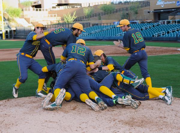 Time to celebrate. Photo by Mark Jones/maxpreps.com