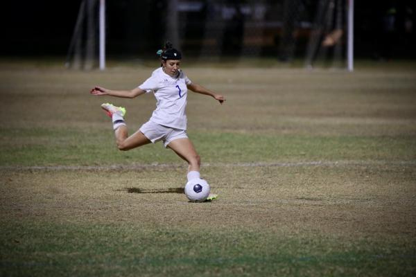 Maia Carbajal makes Tempe Prep history as first female football player