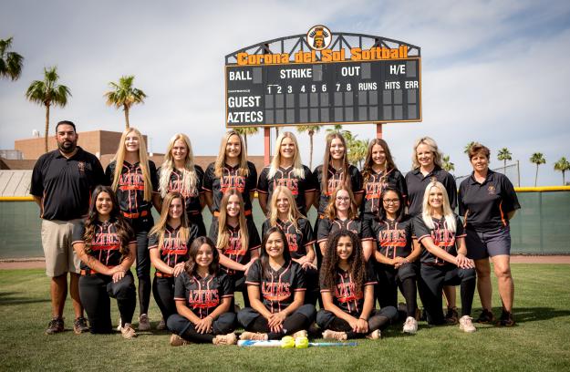 Corona del Sol Varsity Team Photo