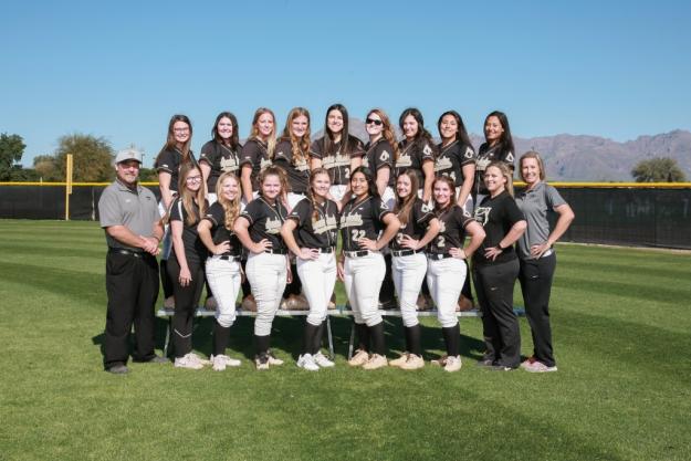 Apache Junction Varsity Team Photo