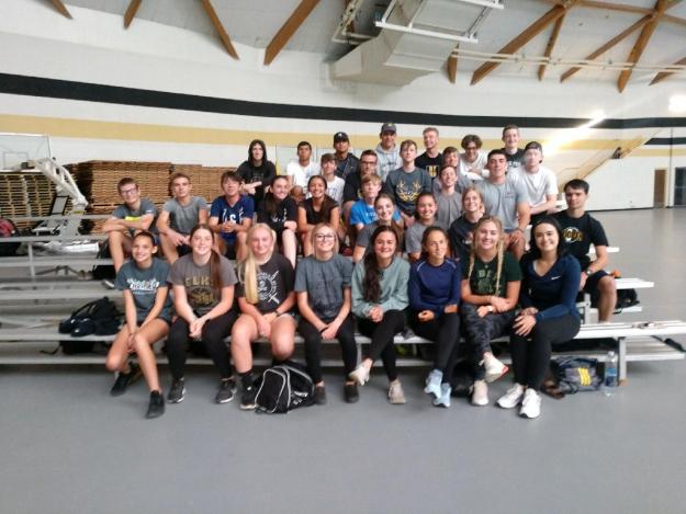 Round Valley Varsity Team Photo