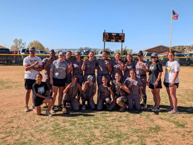 Round Valley Varsity Team Photo