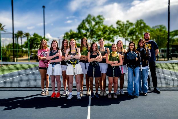 Glendale Prep Varsity Team Photo