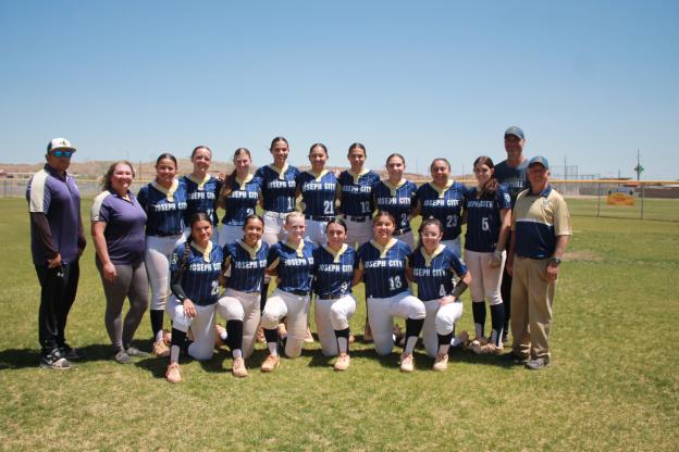 Joseph City Varsity Team Photo